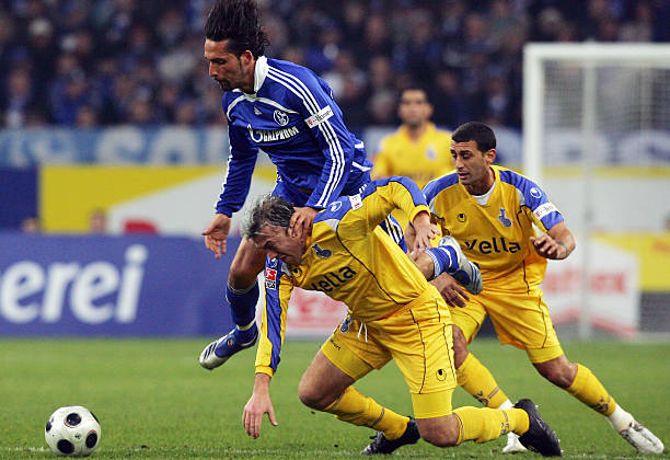 也鼓舞着C 也鼓舞着C