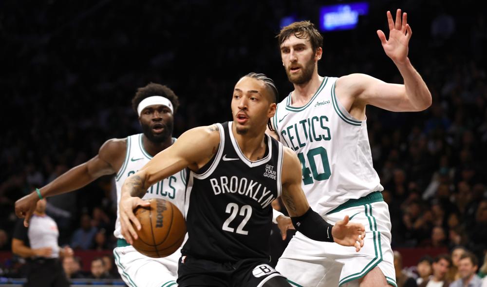 凭借身高和 凭借身高和